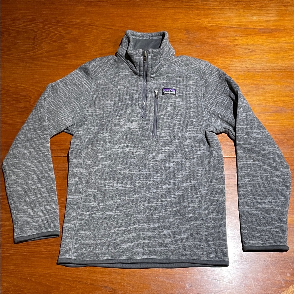 Like New! Patagonia Better Sweater Quarter Zip gray size 12
